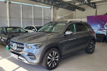 Salon Polska pneumatyka, burmester, fotele wszystko elektryczne