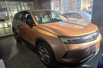 Opel Grandland Hybryda, gwarancja 8 lat